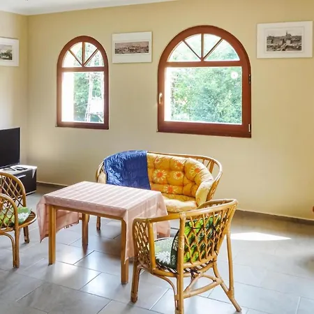 Beautiful Home In Nowe Worowo With Kitchen *
