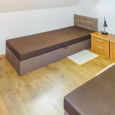 Holiday home Beautiful Home In Nowe Worowo With Kitchen